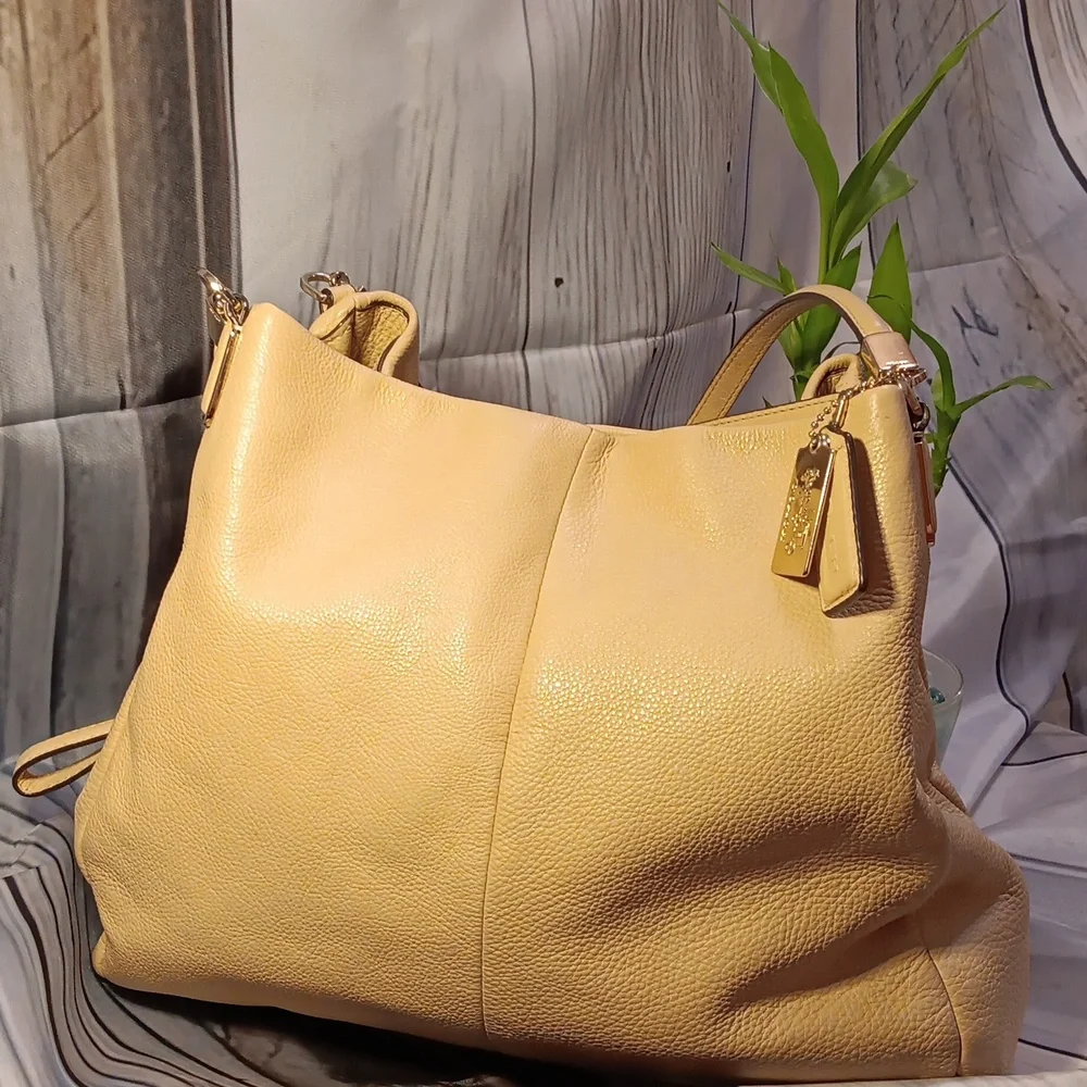 Coach Phoebe K138126224 Pebble Soft Leather Tan Bag Purse - Picture 1 of 12